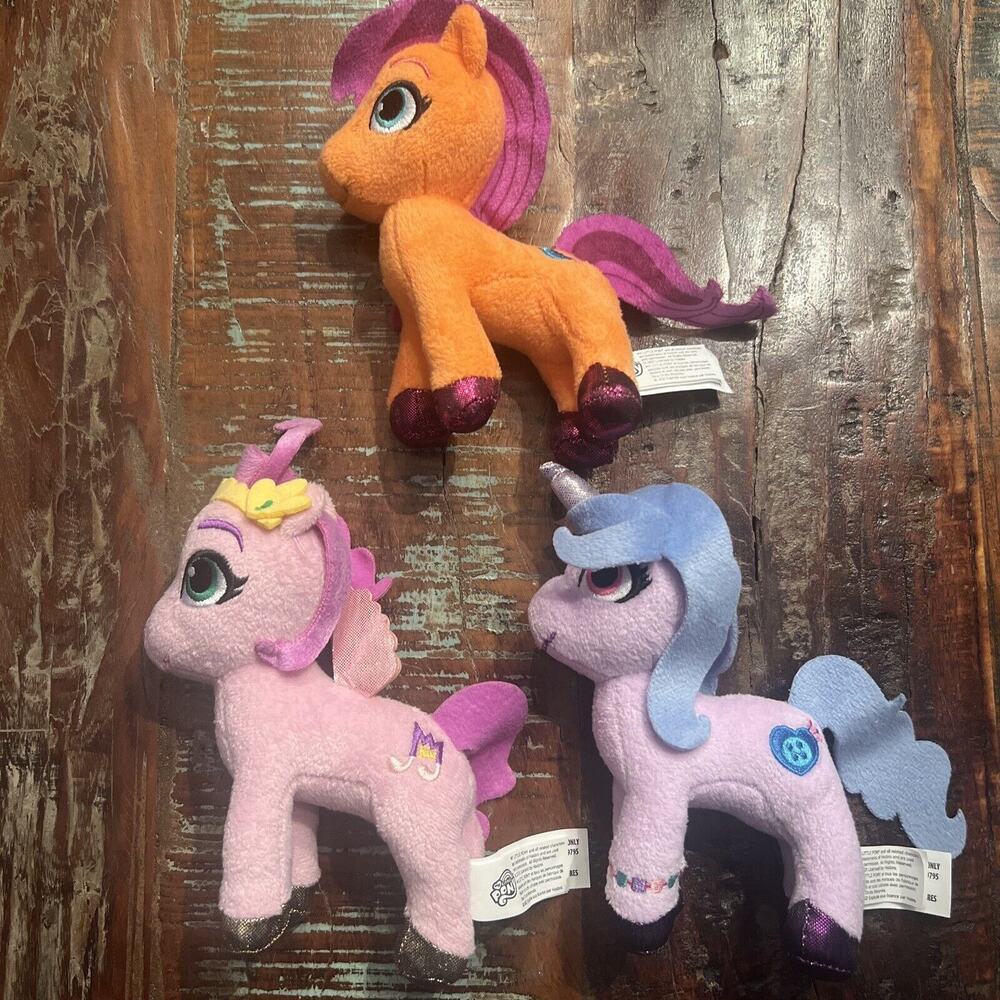 Lot of 3 Hasbro My Little Pony 6” Plush Stuffed Toy 2021 Pipp Izzy Moonbow